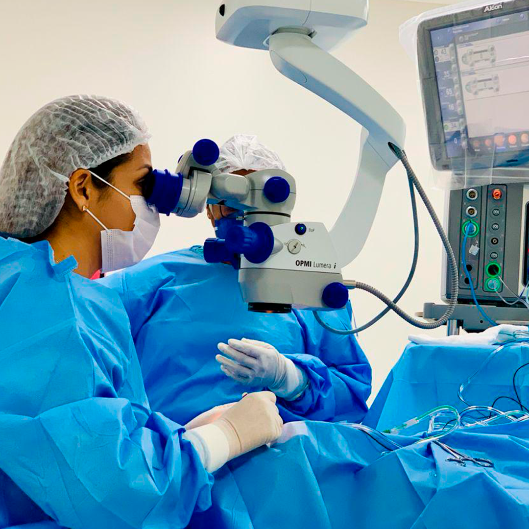 Dra. Paula Louzada - Oftalmologista especialista em Catarata e Retina em Aracaju/SE | Hospital Hosa